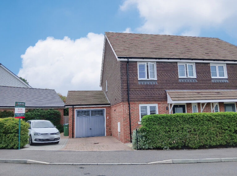 Longhurst Drive, Billingshurst