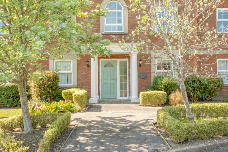 Storrington – Ground Floor Flat