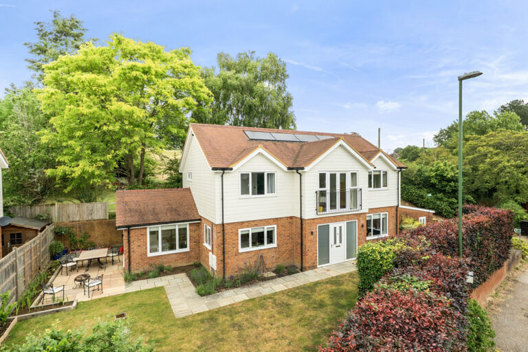 Pulborough – detached family home