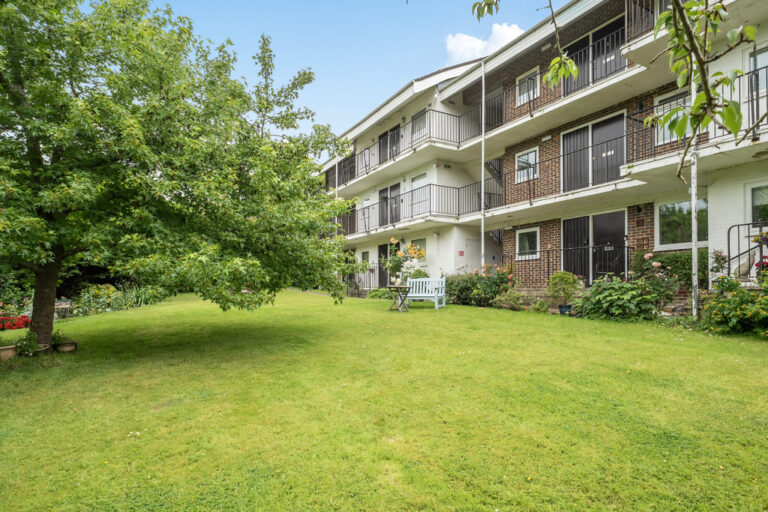 Storrington – close to amenities