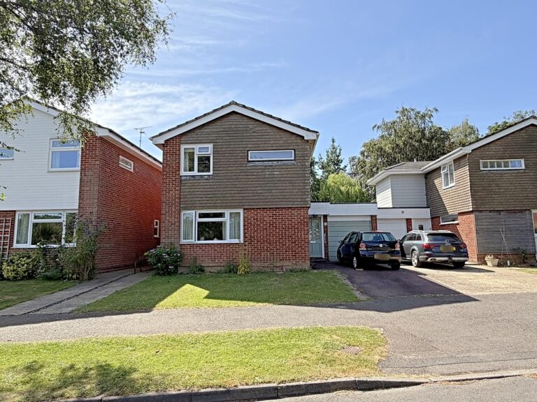 Maple Road, Billingshurst