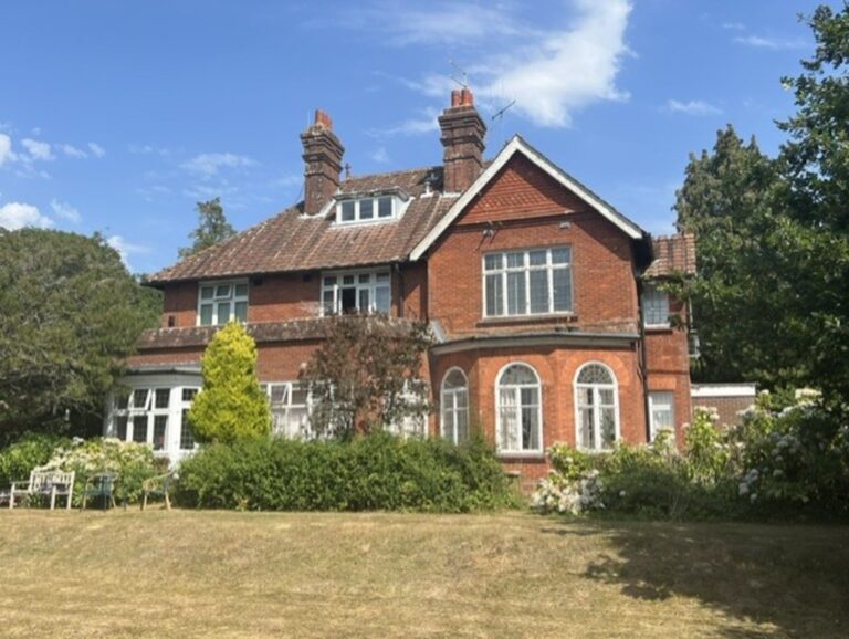 8 Merrywood House