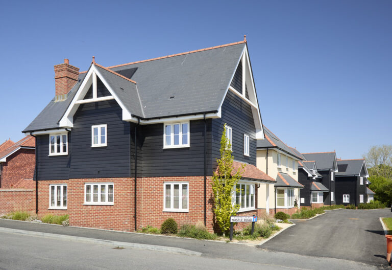 New Four Bed Detached House with Garage & Parking