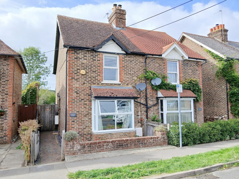 Daux Way, Billingshurst