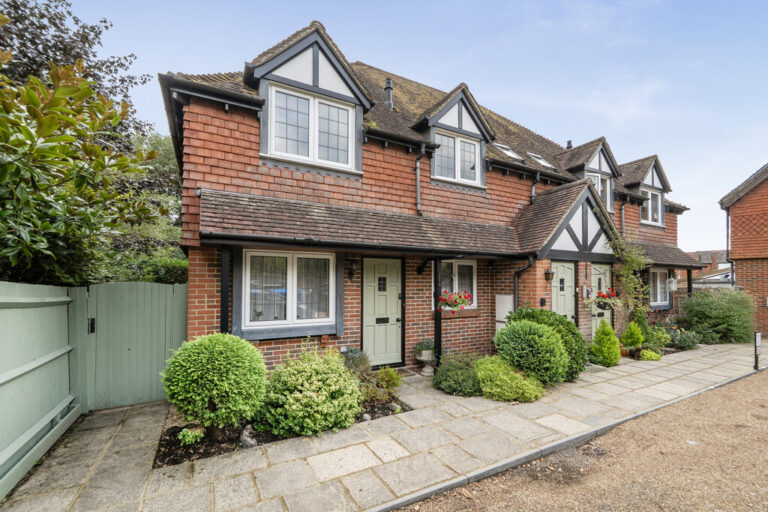 Storrington – close to local shops